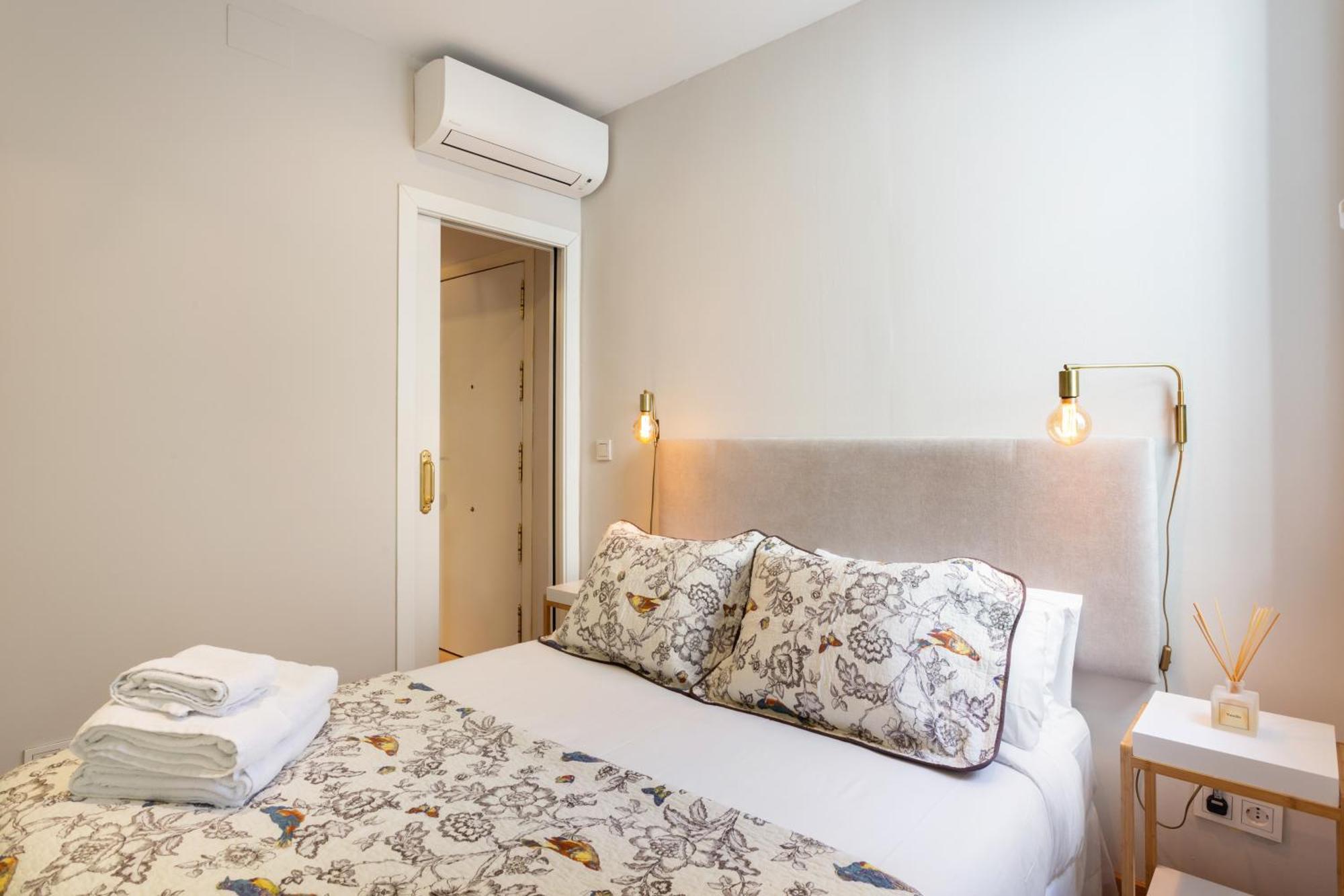 Elegant 1 Bedroom Apartment In The Heart Of Centro Madrid Eksteriør billede