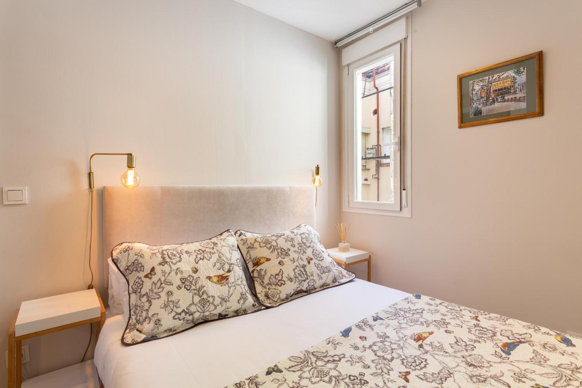 Elegant 1 Bedroom Apartment In The Heart Of Centro Madrid Eksteriør billede