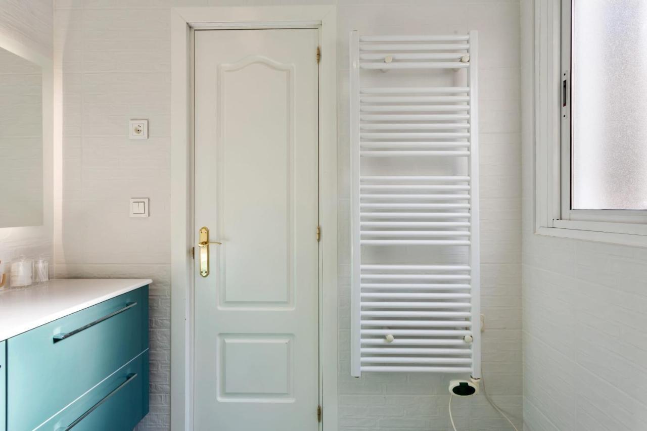 Elegant 1 Bedroom Apartment In The Heart Of Centro Madrid Eksteriør billede
